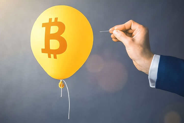 定投比特币的风险分析：价格波动、监管与技术安全详解